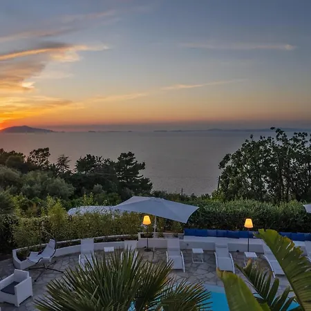 Capri Blue Luxury Le Tre Monelle 4* אנה קאפרי