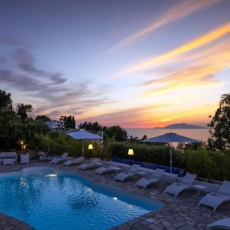 Maison d'hôtes Capri Blue Luxury Le Tre Monelle