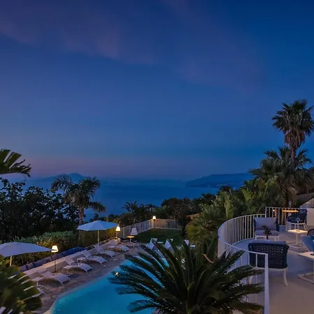 Capri Blue Luxury Le Tre Monelle 4* אנה קאפרי