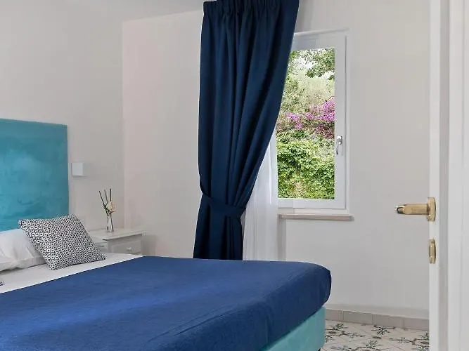 Capri Blue Luxury Le Tre Monelle 4*