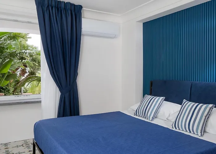 Capri Blue Luxury Le Tre Monelle