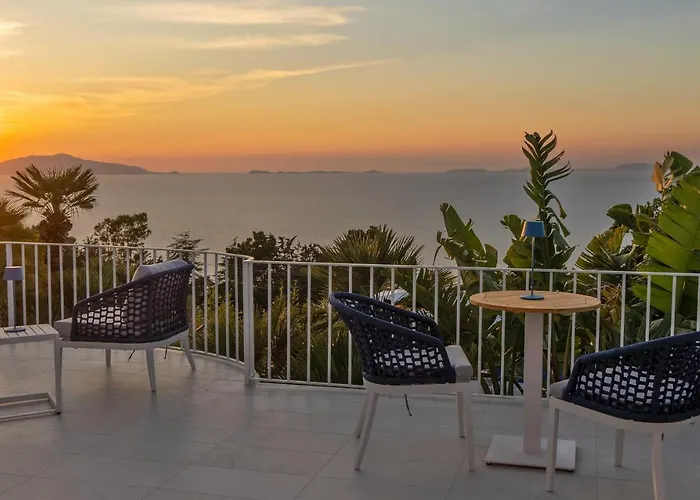 Capri Blue Luxury Le Tre Monelle 4* אנה קאפרי