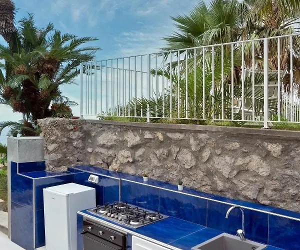 Capri Blue Luxury Le Tre Monelle 4*