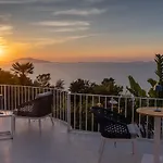 Capri Blue Luxury Le Tre Monelle Guest house 4*