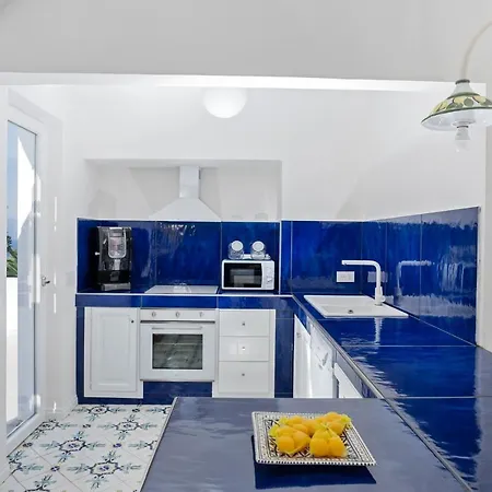 Gasthof Capri Blue Luxury Le Tre Monelle