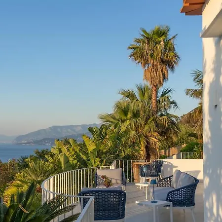Capri Blue Luxury Le Tre Monelle ゲストハウス 4*
