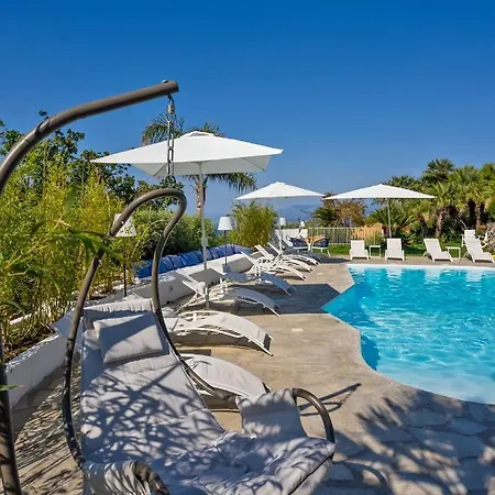 Capri Blue Luxury Le Tre Monelle 4* Anacapri (Isola di Capri)