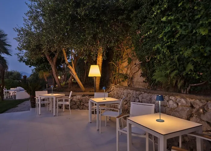 Guest house Capri Blue Luxury Le Tre Monelle 4*