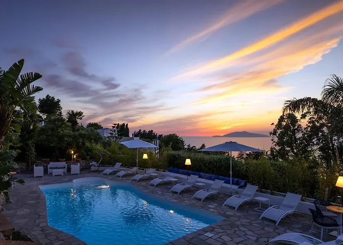 Πανσιόν Capri Blue Luxury Le Tre Monelle