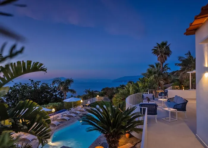 Capri Blue Luxury Le Tre Monelle 4*