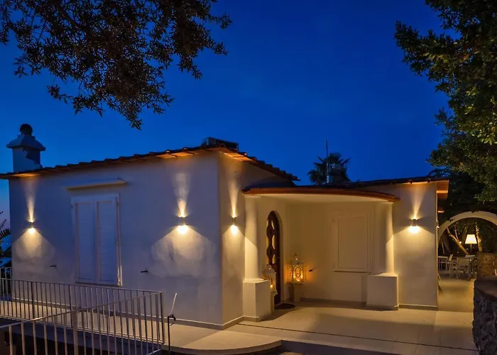 Capri Blue Luxury Le Tre Monelle Πανσιόν 4*