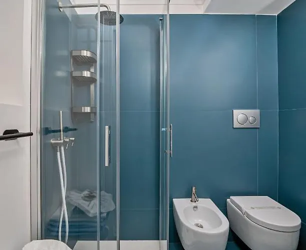 Πανσιόν Capri Blue Luxury Le Tre Monelle 4*