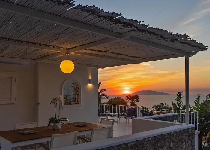 Guest house Capri Blue Luxury Le Tre Monelle 4*