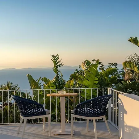 Capri Blue Luxury Le Tre Monelle أناكابْري