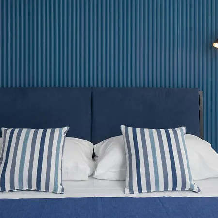 Capri Blue Luxury Le Tre Monelle 4*