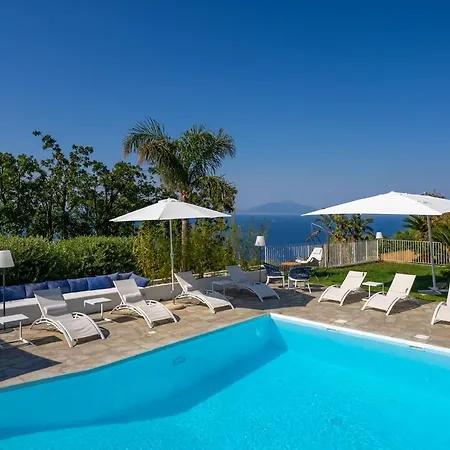 Capri Blue Luxury Le Tre Monelle *