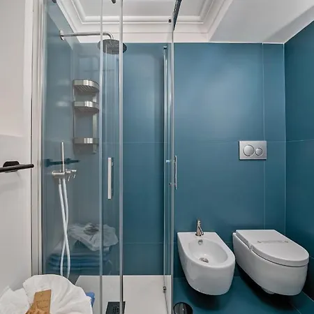 بيت ضيافة Capri Blue Luxury Le Tre Monelle 4*