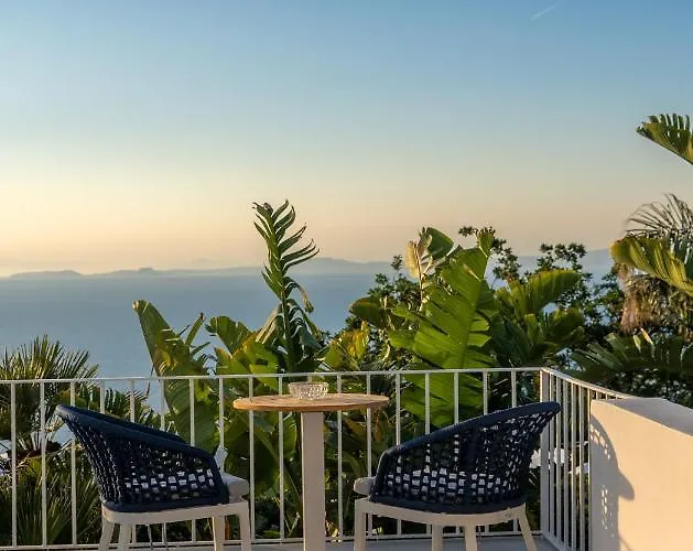 Capri Blue Luxury Le Tre Monelle Ανακάπρι